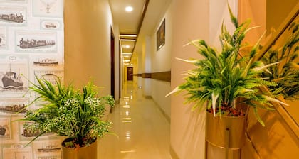 Fabhotel California Heights
