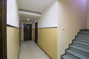 Lobby - FabHotel Elite Peak (Noida)