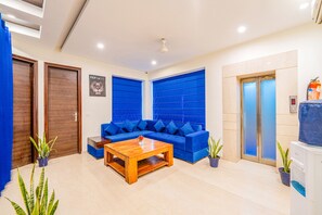 Lobby sitting area - Fabhotel Oyster Villa (Gurugram)