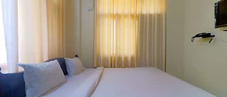 Seprai katun Mesir, seprai premium, brankas, dan meja kerja