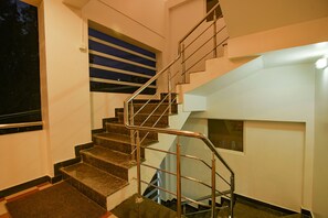 Lobby - FabHotel Greenwood Stays (Ootacamund)