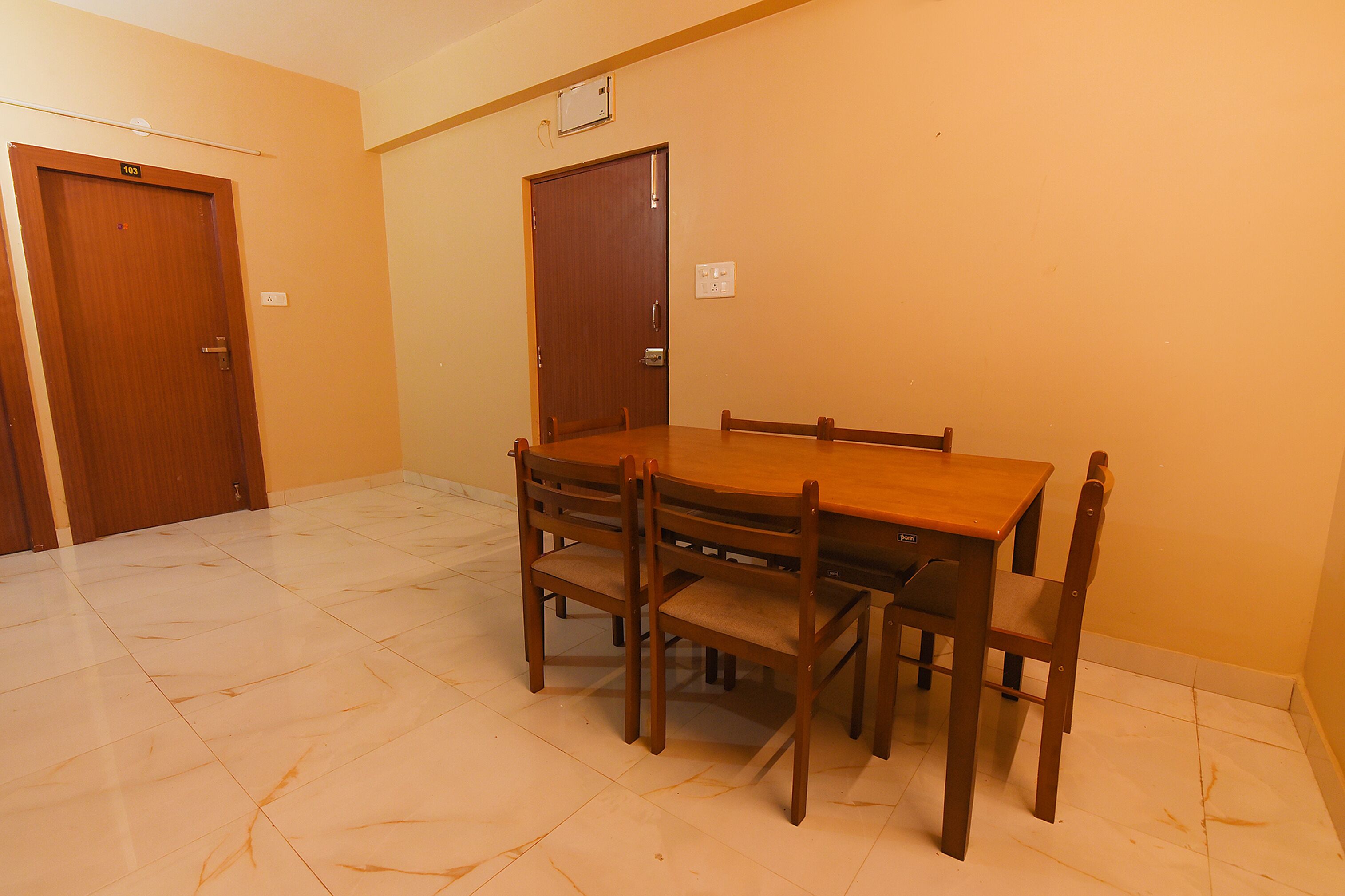 Photo - FabHotel Amar Raj Inn - Nr Newtown Bus Stand'