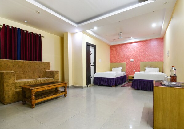 Egyptian cotton sheets, premium bedding, in-room safe, desk - FabHotel DP International (Patna)