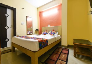 Egyptian cotton sheets, premium bedding, in-room safe, desk - FabHotel DP International (Patna)