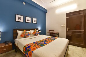 Premium Room | Egyptian cotton sheets, premium bedding, in-room safe, desk - Fabhotel Gangashrey (Jaipur)