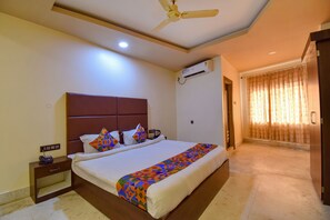 Deluxe Room - Fabhotel Red Rose (Guwahati)