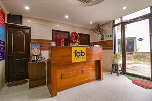 Reception - Fabexpress Royal Stays (Rishikesh)