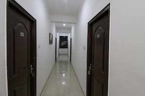 Lobby - Fabexpress Royal Stays (Rishikesh)