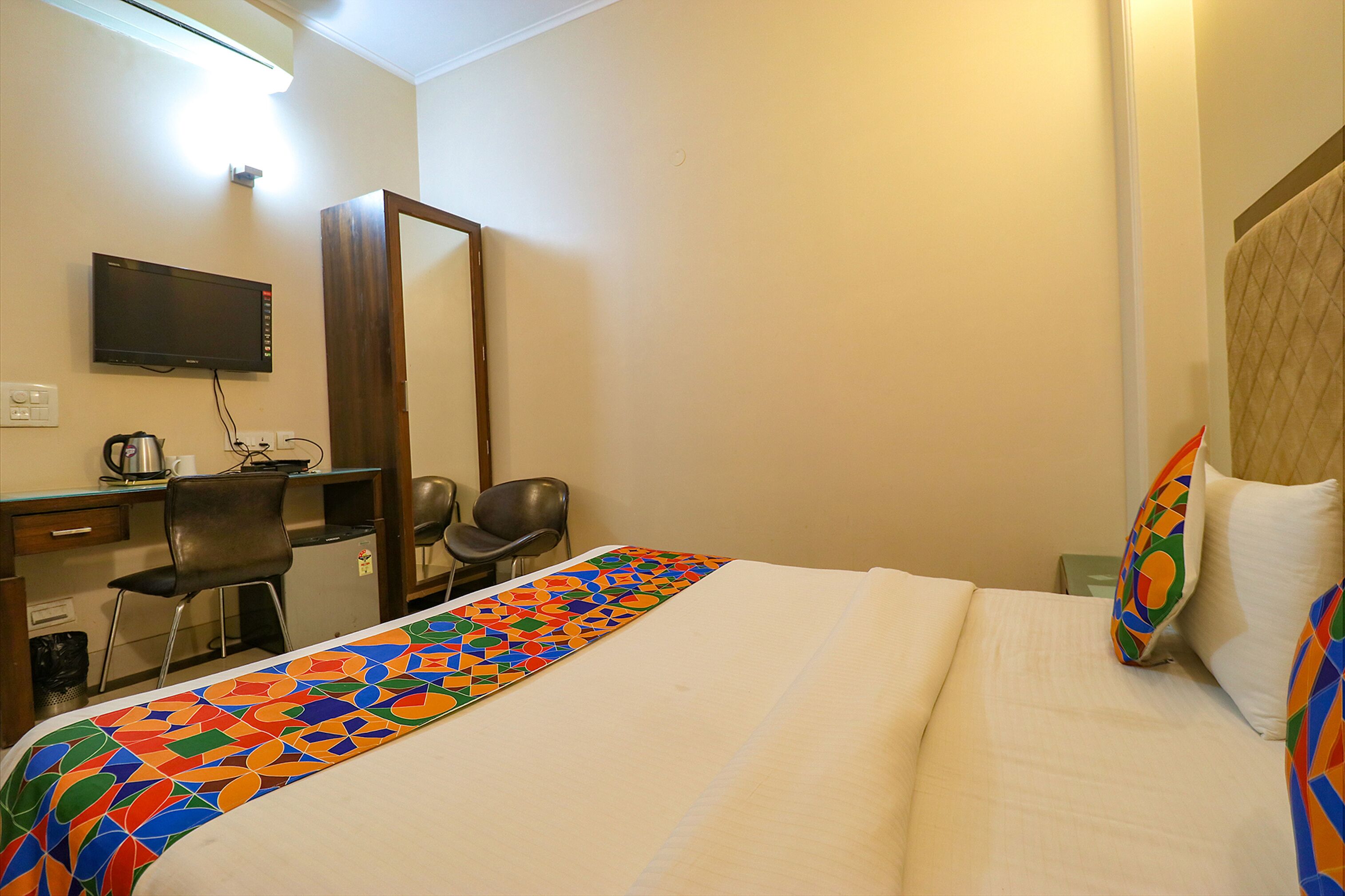 Photo - Via Happy Residency