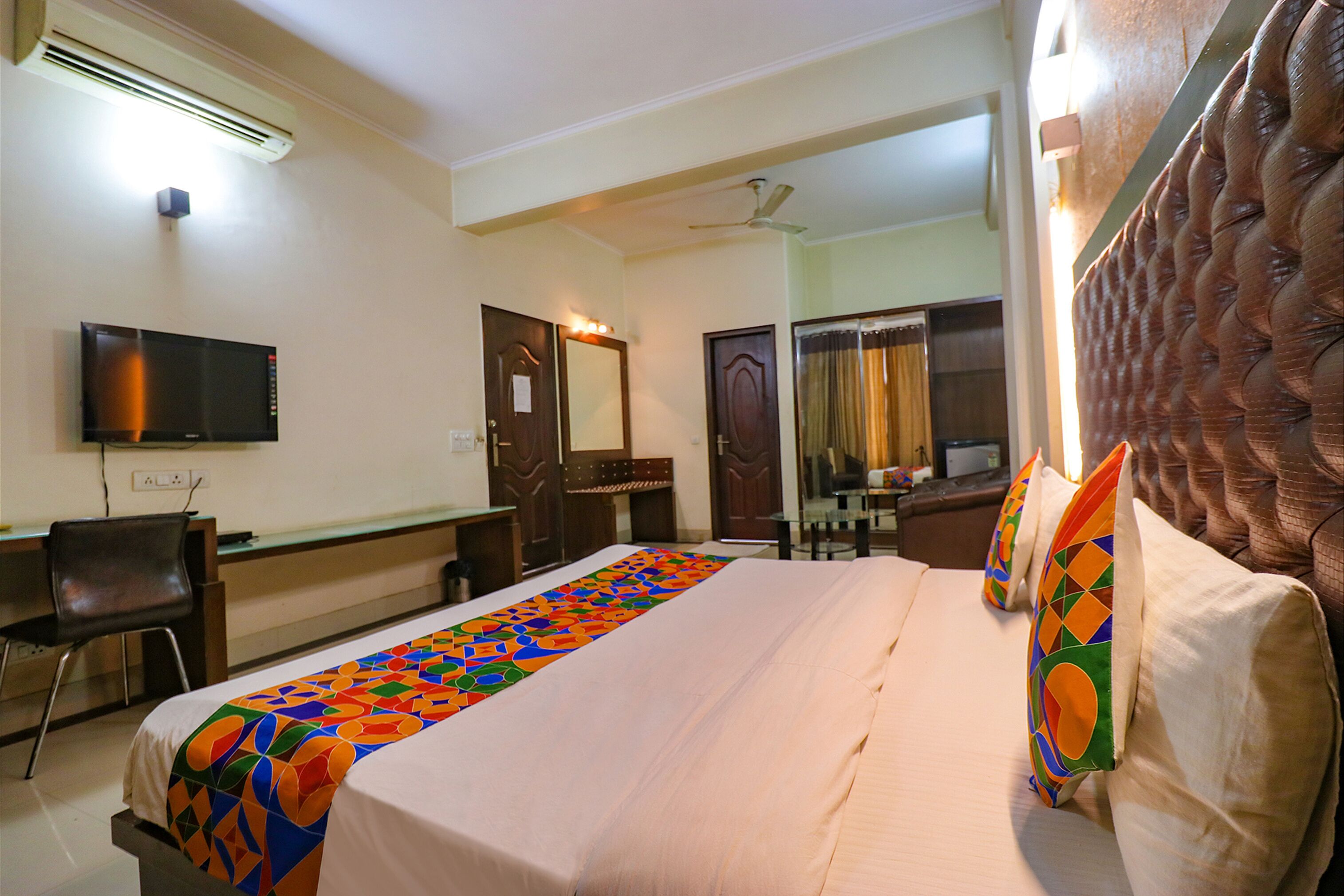 Photo - Via Happy Residency