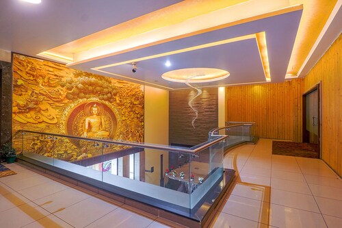 Fabhotel Prime Z Grand