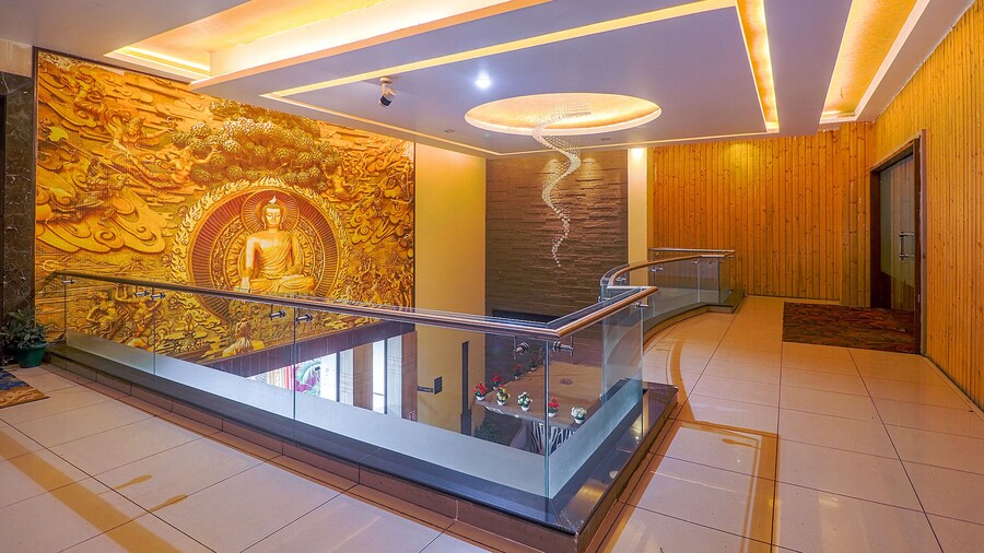 Fabhotel Prime Z Grand