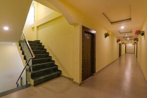 Staircase - Fabhotel Sr Inn (Lucknow)
