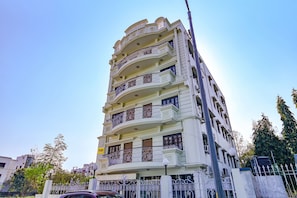 Exterior - Fabhotel New Kolkata Residency Inn (Barasat)