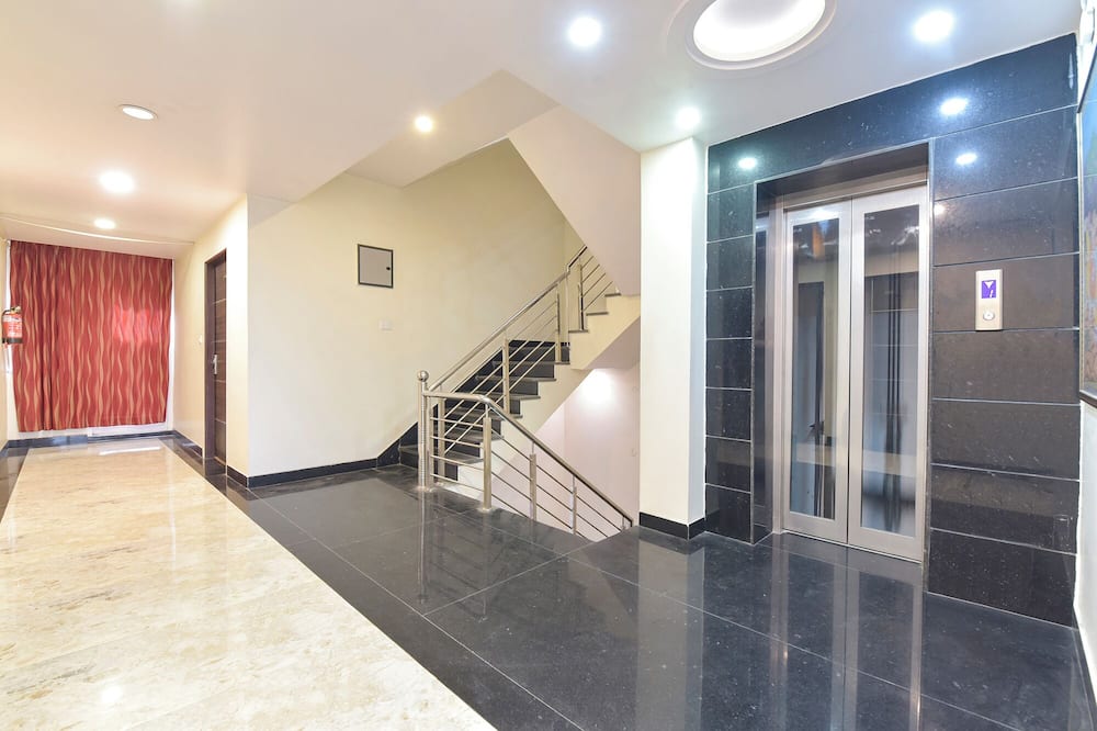 Fabhotel Pink City