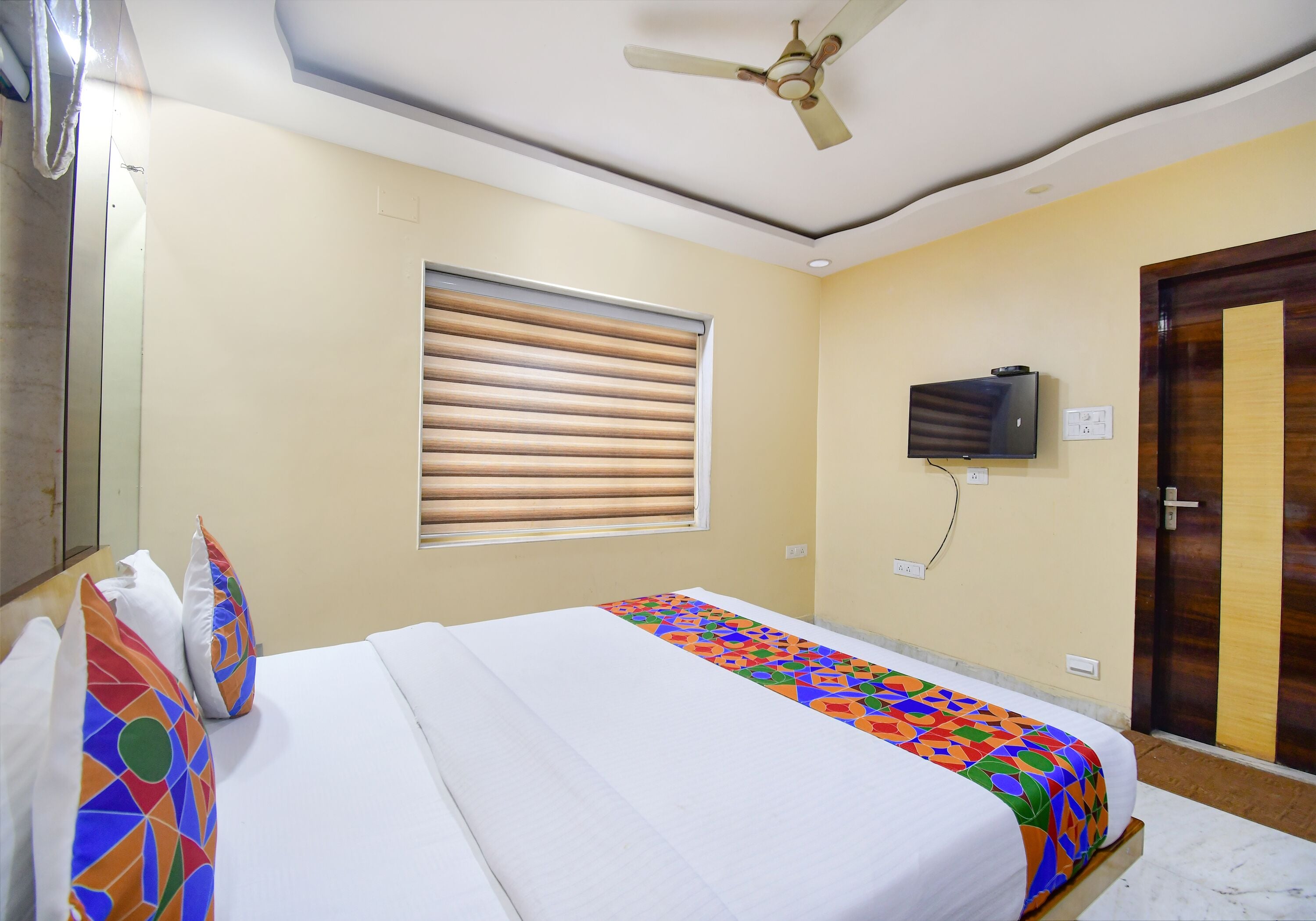 Photo - FabHotel Divira Inn