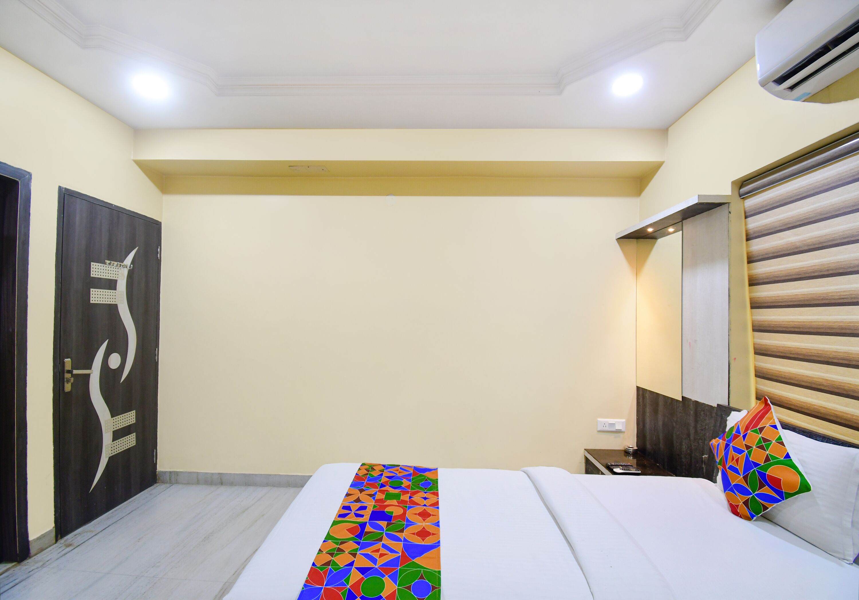 Photo - FabHotel Divira Inn