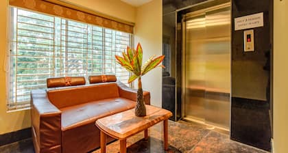 Fabhotel Middleton Desire