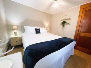 2 habitaciones, tabla de planchar con plancha y wifi gratis 