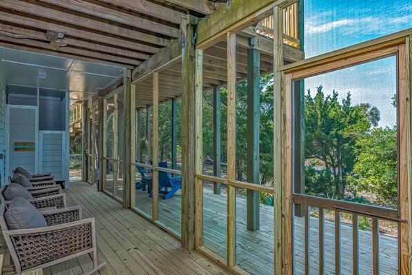 Terrace/patio - Golf course views on Fort Holmes Trail overlooking hole number 10! Upper deck taking in island views (Bald Head Island)