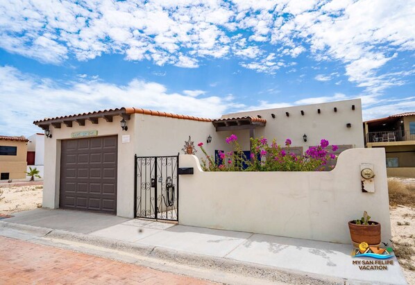 Exterior - Casa Sonora- Luxurious 3-bedroom (San Felipe)