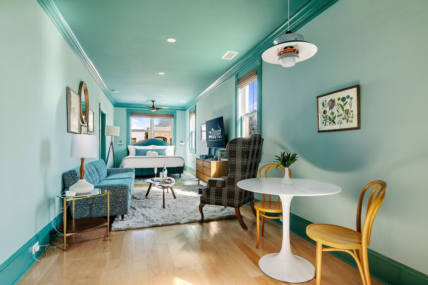 Chic Artistic Loft In Park Circle! | The Mid Mod - Sullivan's Island, SC