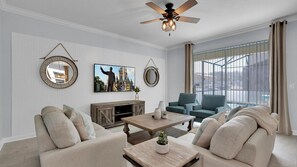 Living area - Rent the Perfect 6 Bedroom House on Storey Lake Resort, Orlando House 6158 (Kissimmee)
