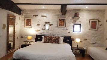 2 chambres, bureau, fer et planche à repasser, Wi-Fi