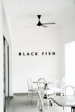 Restaurant - Zar Hotel (Kingsburgh)