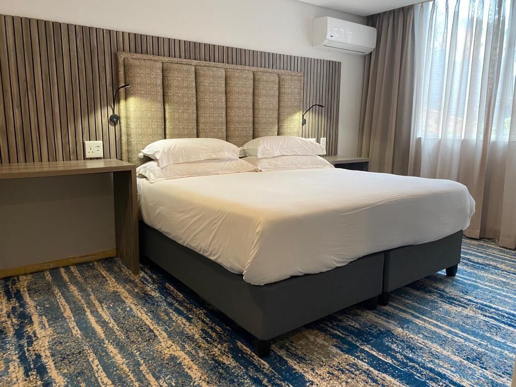 ラグジュアリー ルーム | セーフティボックス (室内)、ベッドシーツ