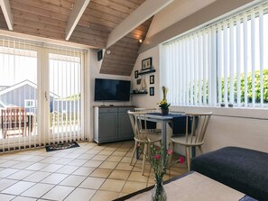 House | Interior - 4 Person Holiday Home in Karrebaeksminde (Karrebæksminde)