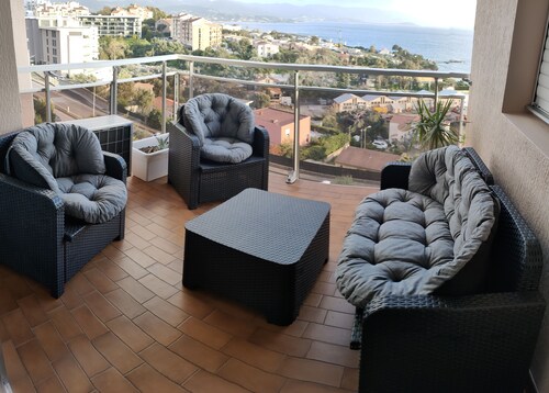 Supperbe Apartment with all comforts, clear and bright