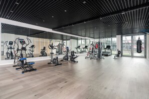Fitness facility - 16th Floor Apartment Poznan by Renters (Poznan)