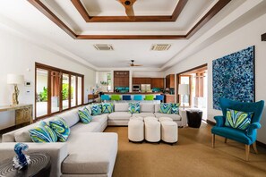 TV, ping pong, books, stereo - Golfer's Favorite Villa with Pool, Golf Cart & Beach Club Access, 2-Min Golf Cart ride to the Beach (Playa Conchal)