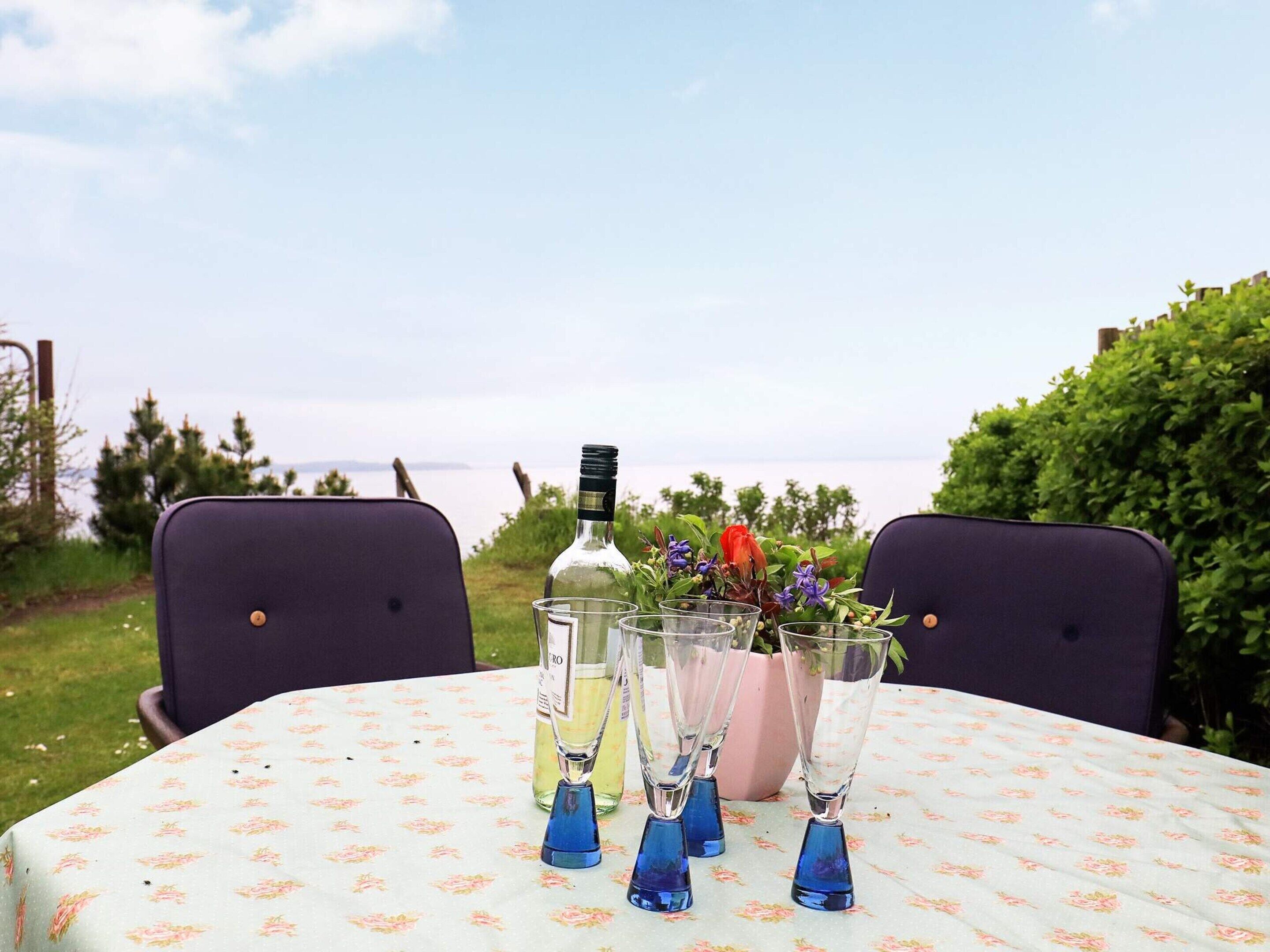 House | Outdoor dining