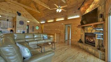 Smart TV y chimenea