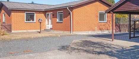 House | Bahagian luar