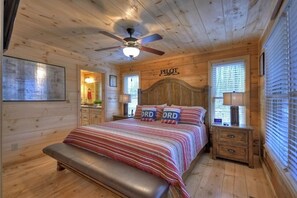 2 bedrooms, iron/ironing board, free WiFi, bed sheets - Up, Up and Away is pet friendly with a beautiful mountain view, hot tub, firepit, WiFi and fenced yard (Blue Ridge)