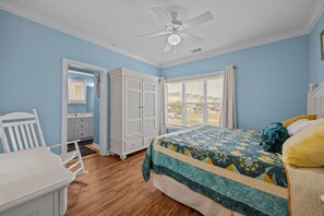 4 chambres, fer et planche à repasser, accès au Wi-Fi (inclus)