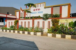 Exterior - OYO 3767 Permata House (Jakarta)