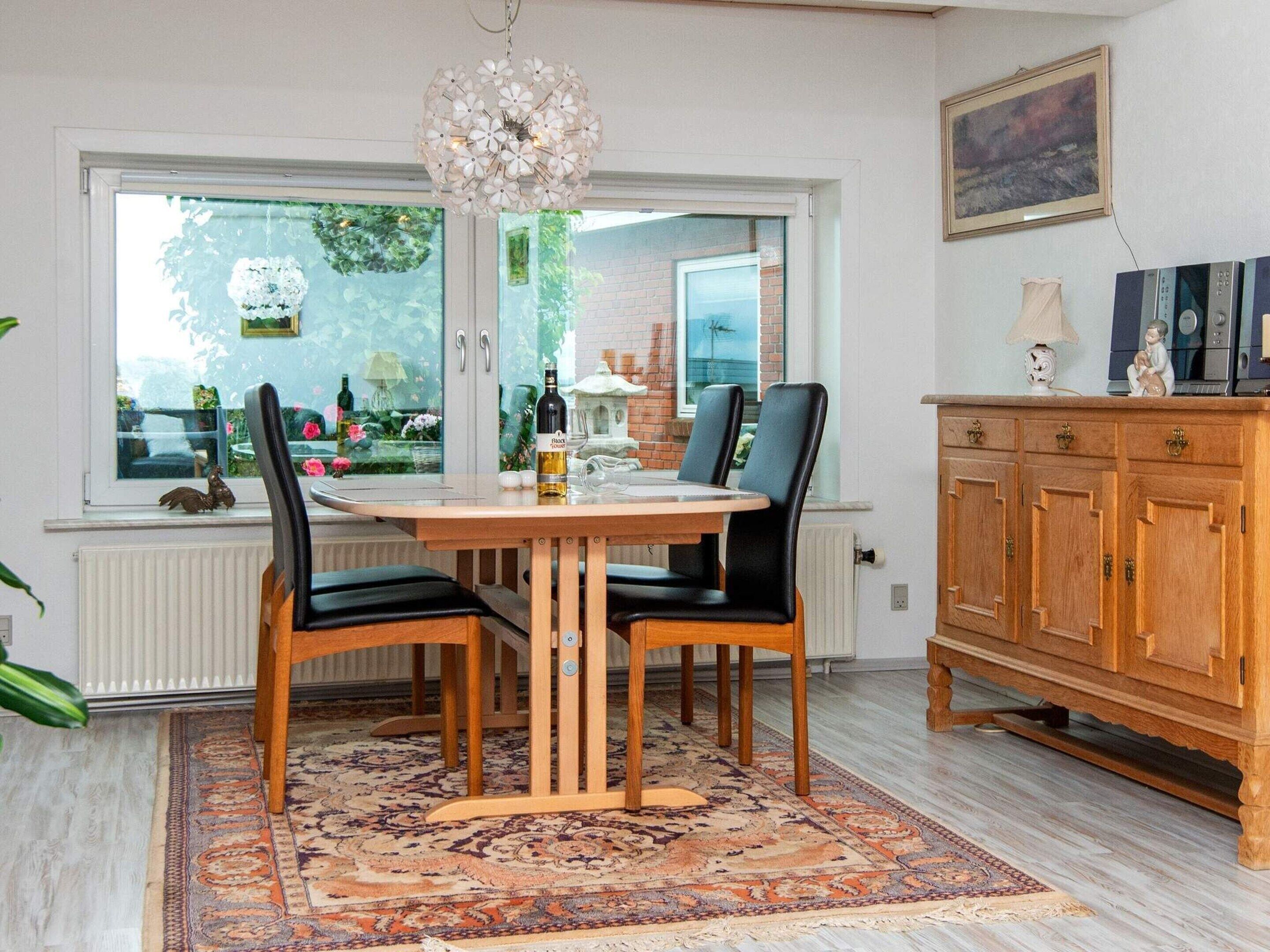 Apartment | Dining