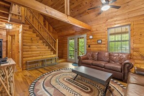 TV - WiFi & Pet Friendly - The Road`s End (Pine Ridge)