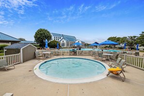 Pool - XPLORIE ACTIVITIES AND LINENS INCLUDED! 1BR Condo-Heron Harbour Complex-120th Street-Great Outdoor Pools! (Ocean City)