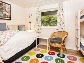 Rumah | 3 kamar tidur dan dilengkapi dengan perabotan berbeda-beda