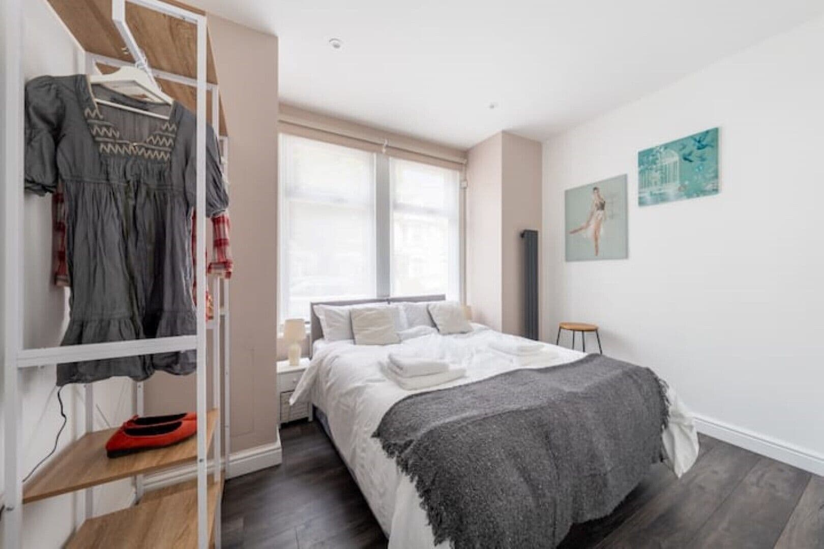 3 chambres, bureau, Wi-Fi gratuit, draps fournis