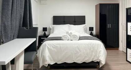 Inviting 1-bed Studio in Manchester & Feel at Home