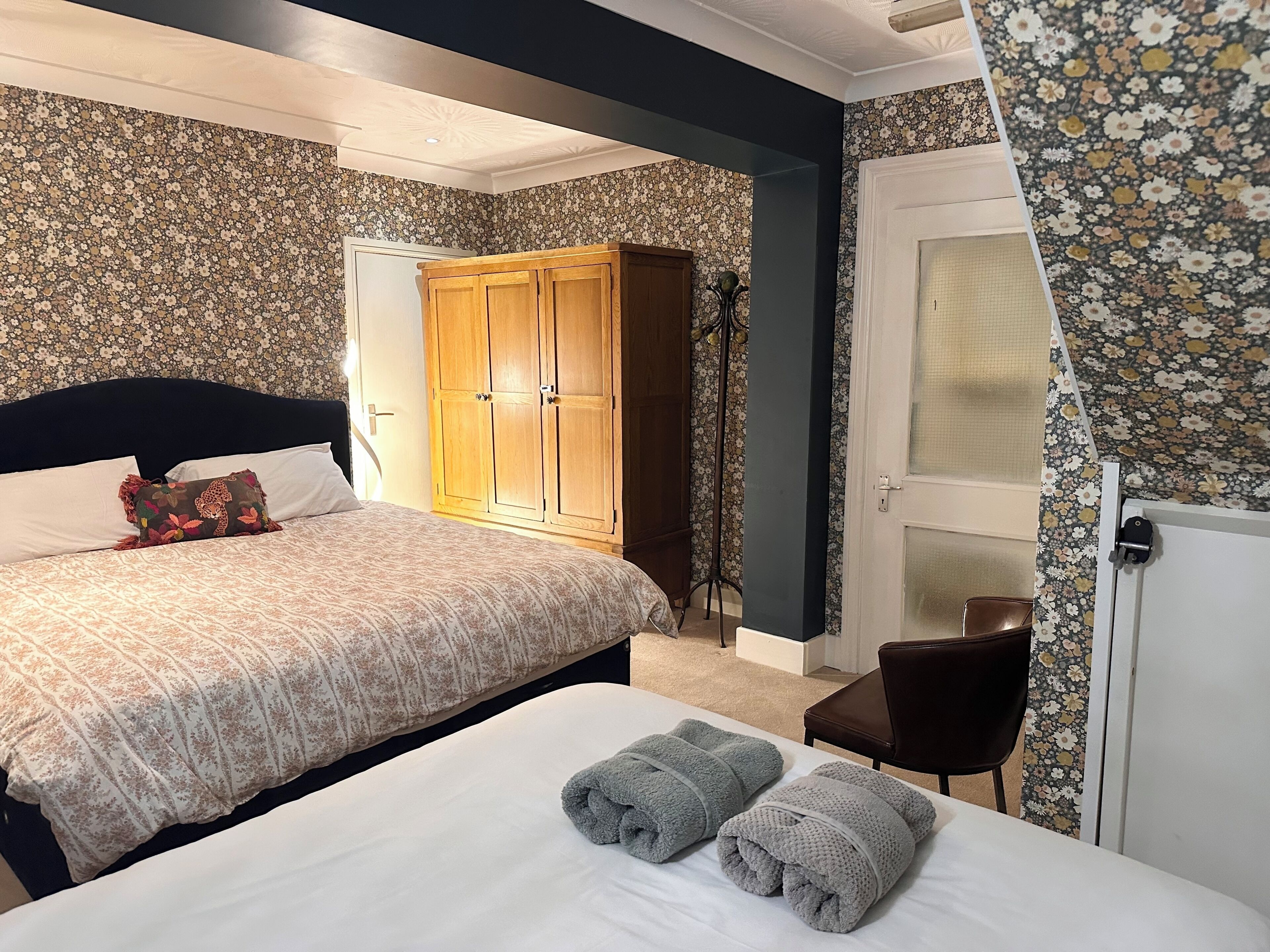 1 bedroom, iron/ironing board, travel cot, free WiFi