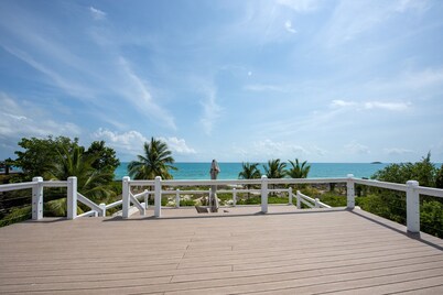 Newly Remodeled Home on Calm Caribbean w/Sunset Views, Snorkeling, Generator!