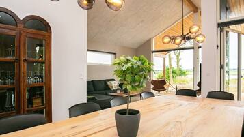 House | Dining