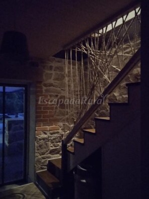 Interior - The roots (Robledondo)